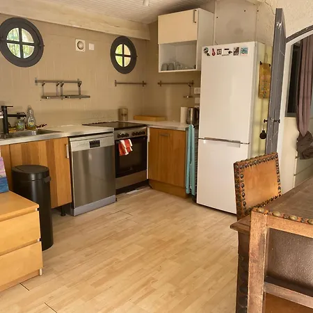 Maison Mitoyenne A *